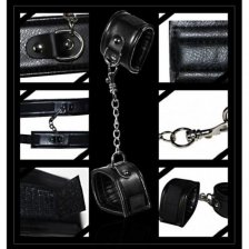 Набор Deluxe Bondage Kit (маска, кляп, наручники, плеть)