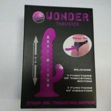 Страпон-пульсатор с клиторальной вибро-стимуляцией Wonder Thruster
