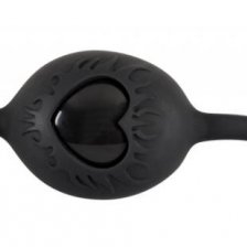 BLACK VELVETS Шарики вагинальные черные с сердечками