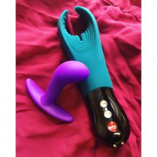 Уникальный мастурбатор с вибрацией Fun Factory Manta цвета хаки