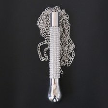 Металлическая плеть со стразами