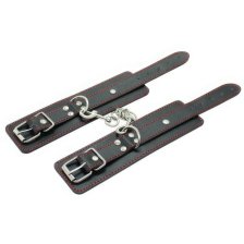 Черные наручники с красной окантовкой